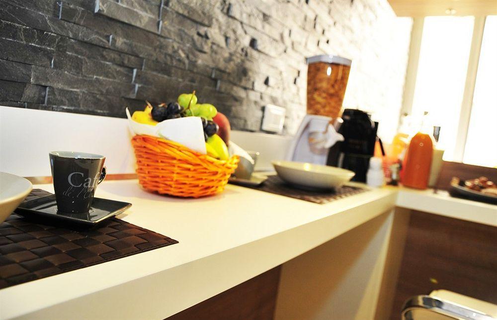 Bed and Breakfast Living à Rome Extérieur photo